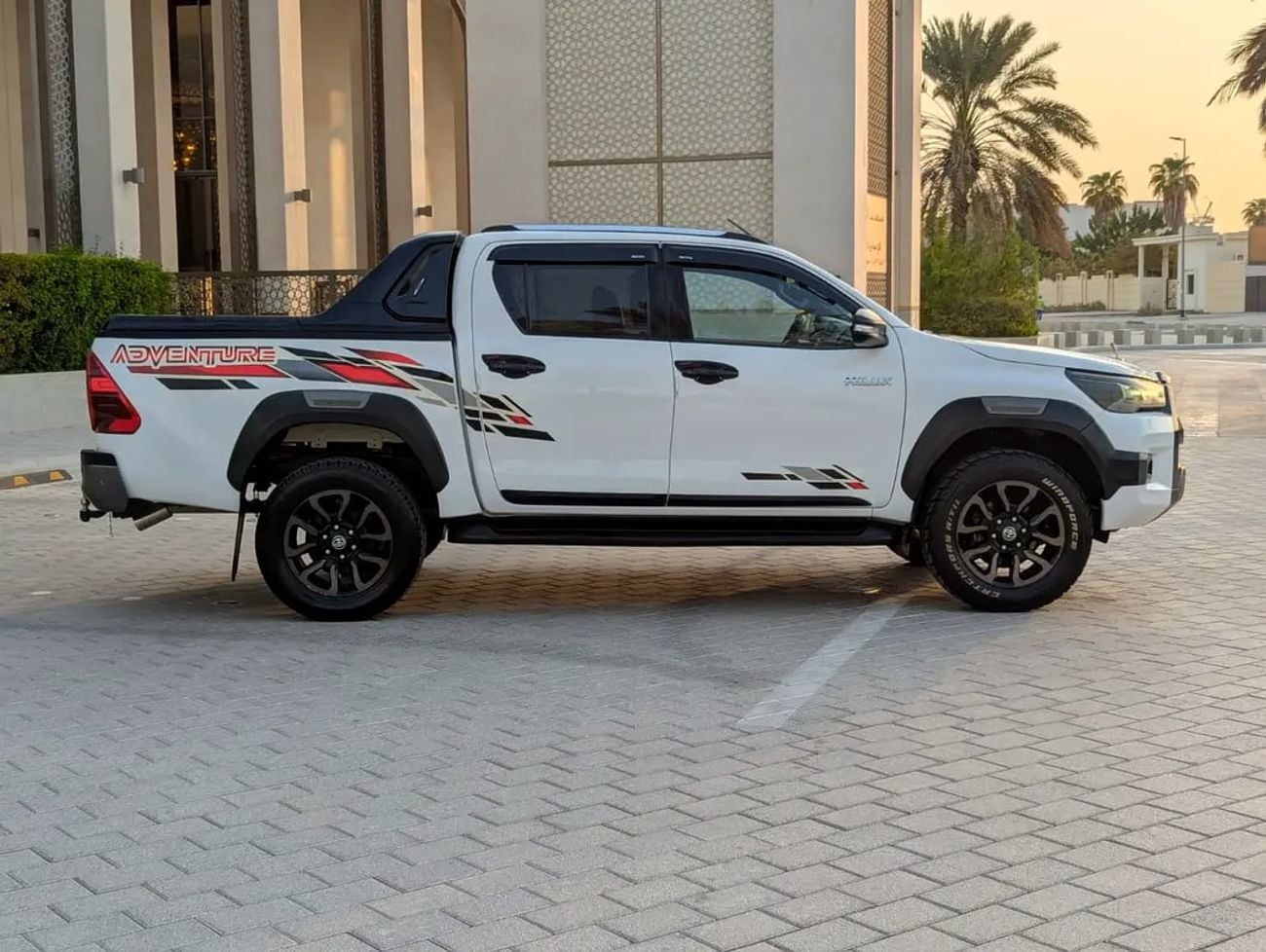 Toyota Hilux ADVENTURE