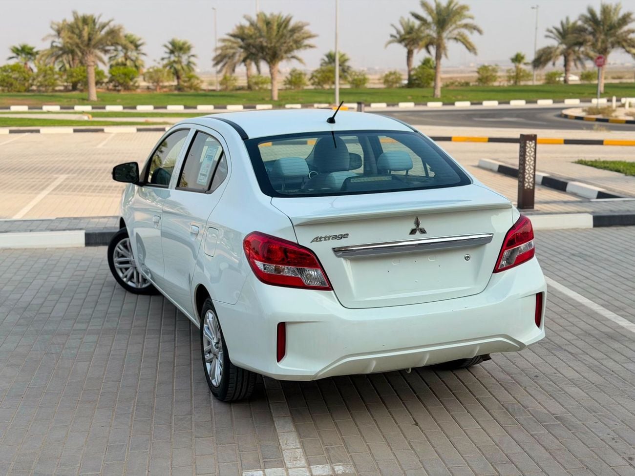 Mitsubishi Attrage GLX HIGHLINE