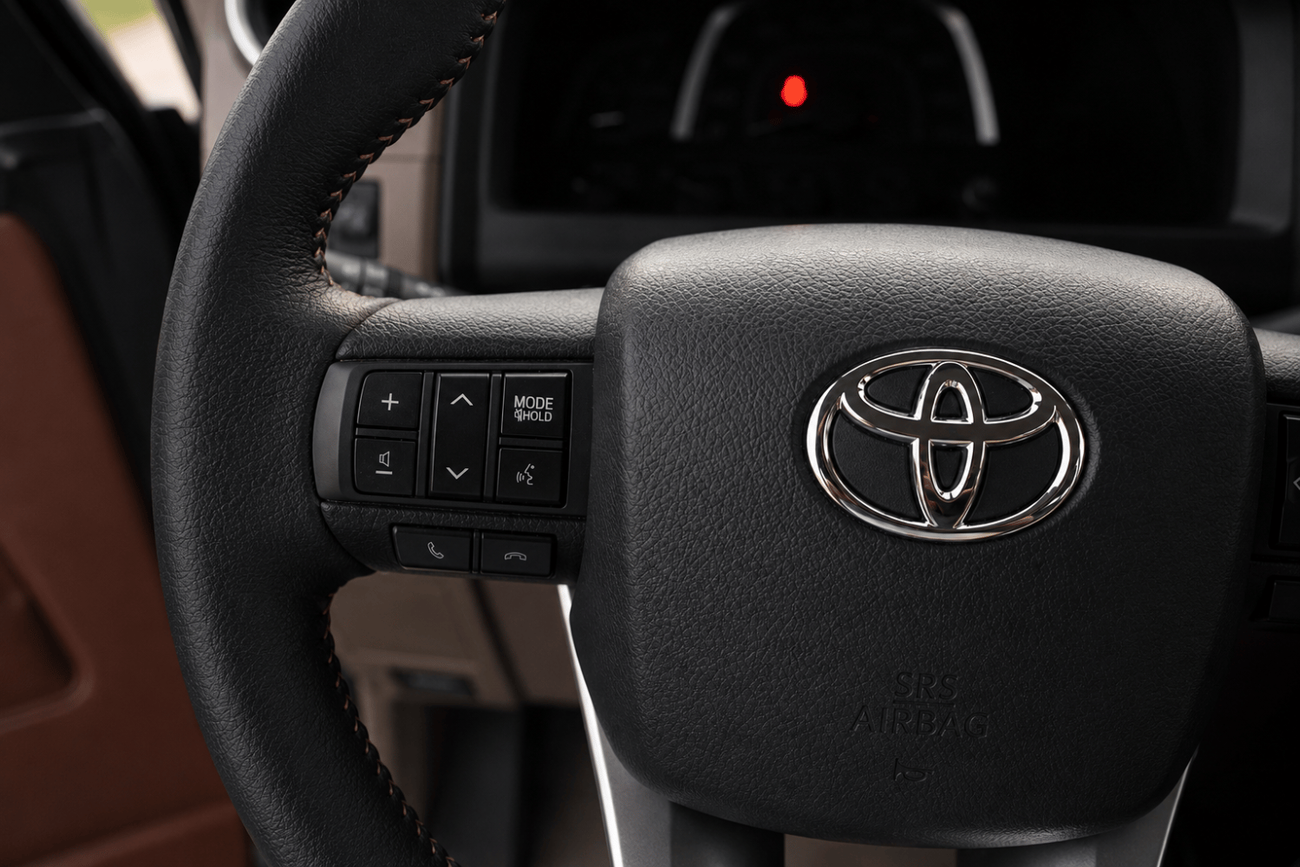 تويوتا لاند كروزر بيك آب 2026 Toyota Land Cruiser 79 Series LX V6 2026 Toyota Land Cruiser 79 Series LX V6 تويوتا لاند كروزر 79 سيريز LX V6 موديل 2026