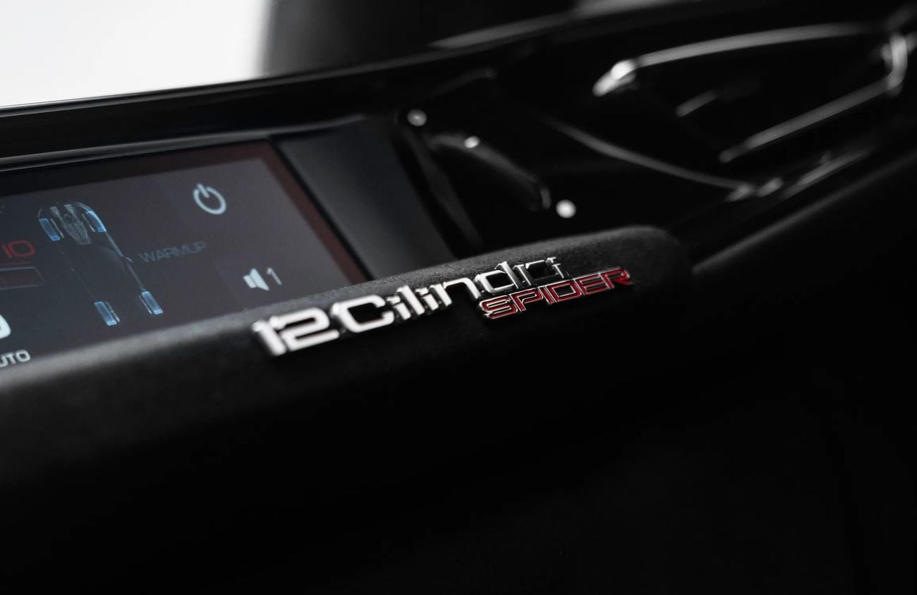 فيراري 12سيلندري 6.5 L Naturally Aspirated V12 Engine
