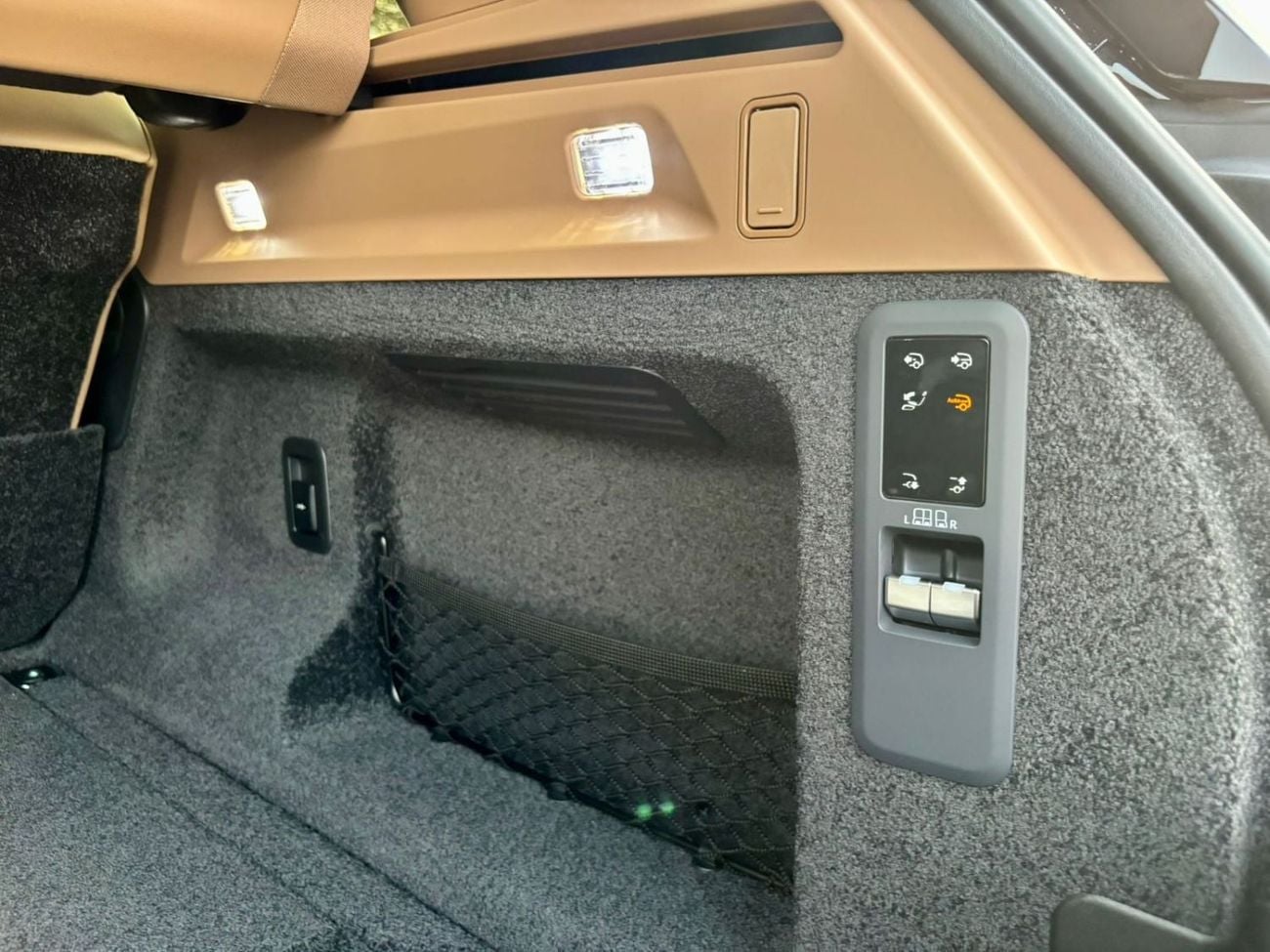 لاند روفر رينج روفر SV LWB P615