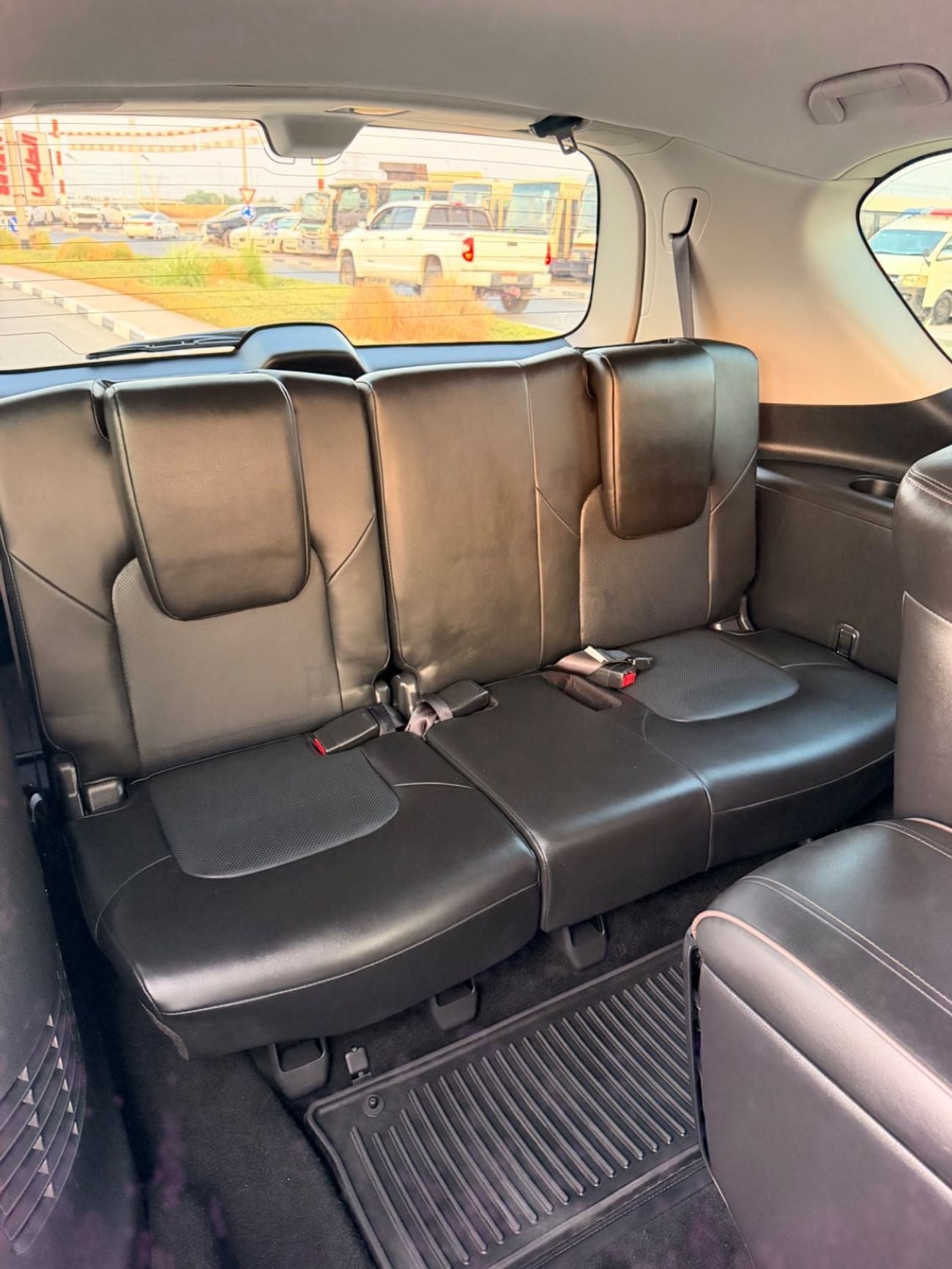 Nissan Armada Platinum 4WD 5.6L Full option