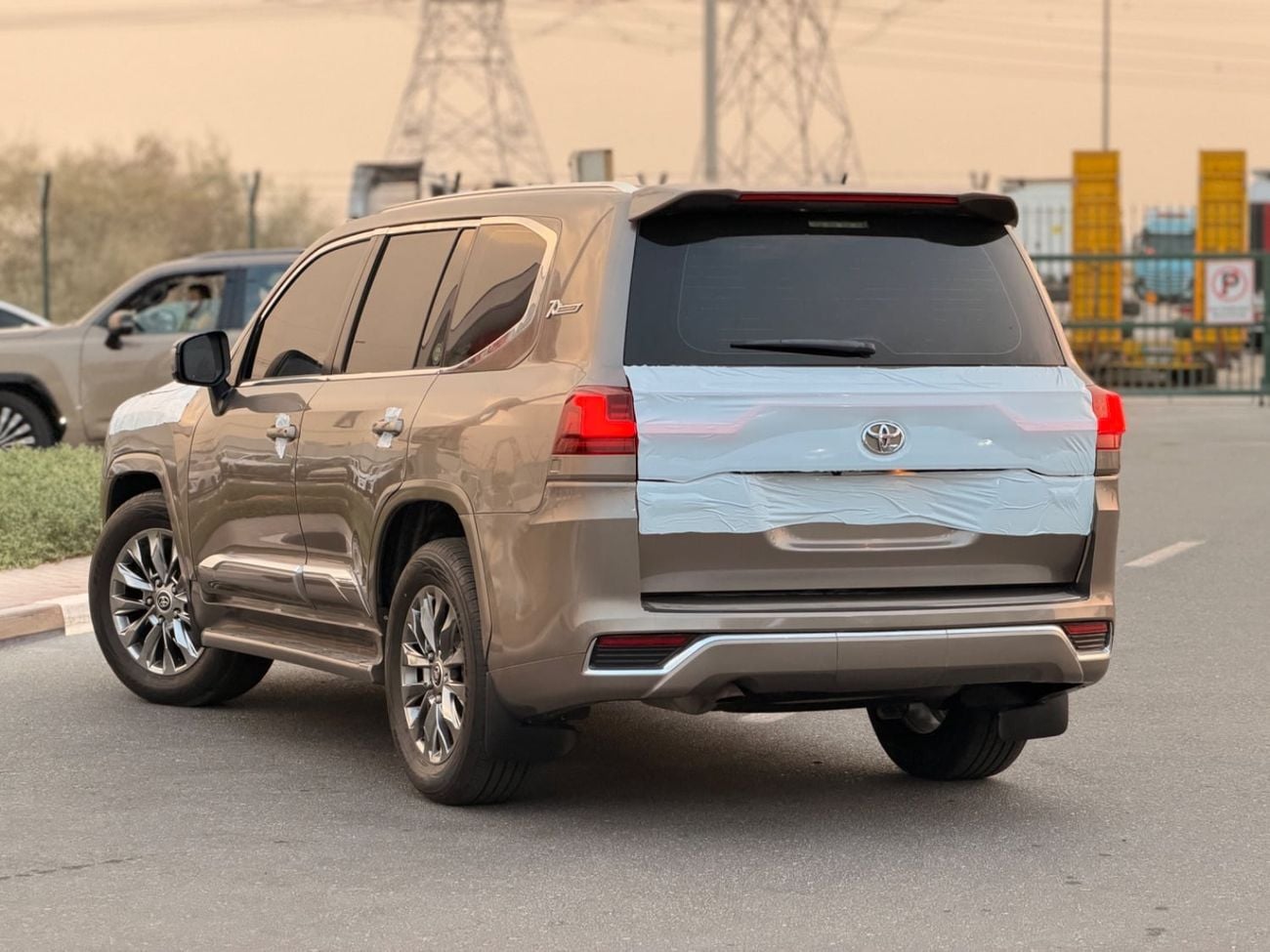 Toyota Land Cruiser GXR 2018 Upgrade 2024 V6 Full Option Petrol