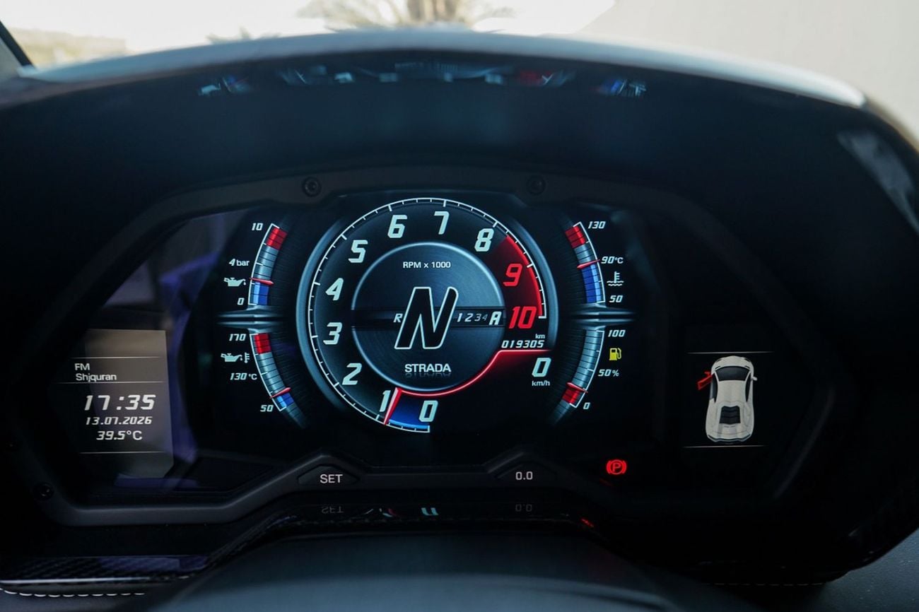 Lamborghini Aventador S Lamborghini Aventador S 2018 Korean Specs (On an appointment basis)