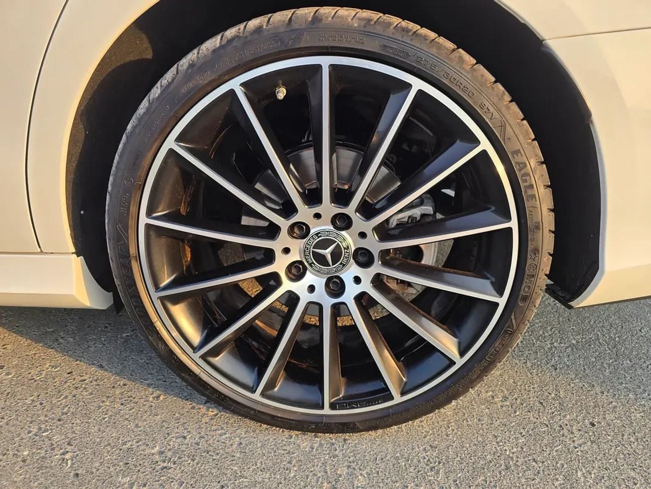 Mercedes Benz E300 E 300 GCC Specs In Perfect Condition