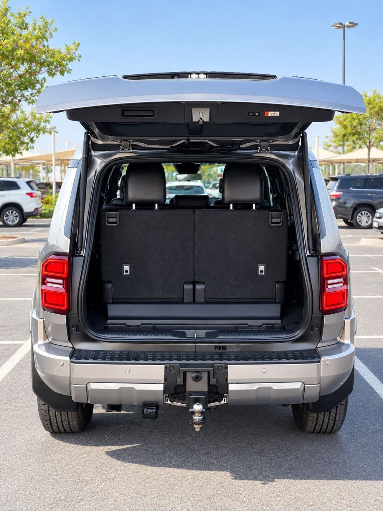 Toyota Prado KAKADU 2.8L Diesel 4 cylinders 7 seater 5 Doors RIGHT HAND DRIVE