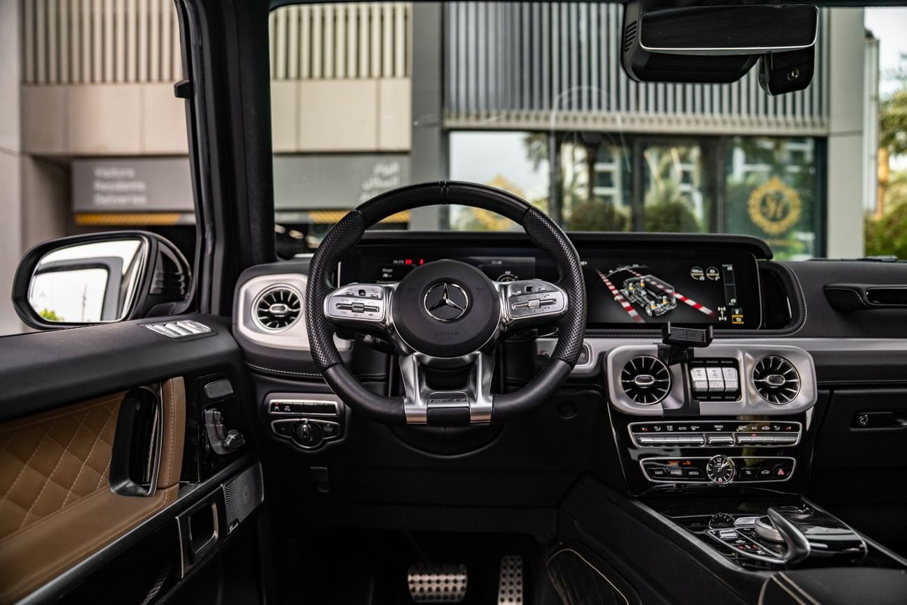 Mercedes Benz G63 AMG STANDARD Night package Clean title 2 keys original paint no accident Completely serviced and ready to go