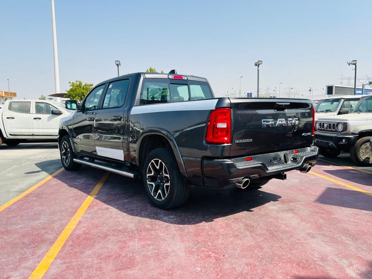 RAM 1500 LARAMIE CREW