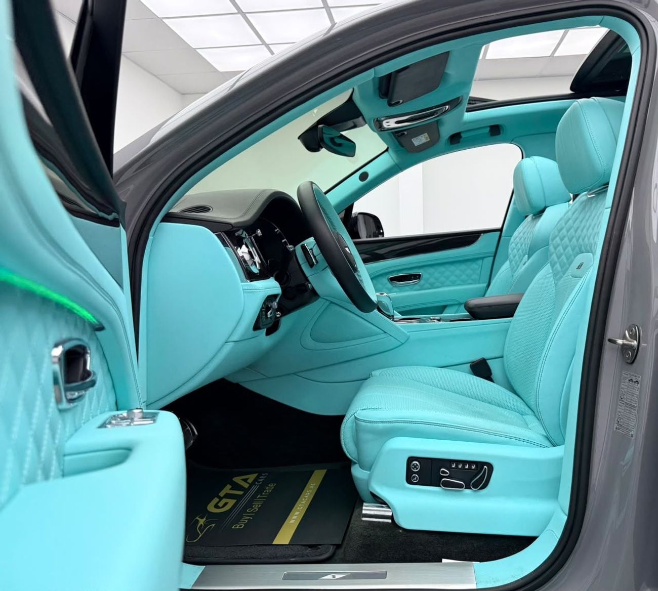 Bentley Bentayga S 2023 Bentley Bentayga S, Warranty, Full Bentley Service History, European Specs.