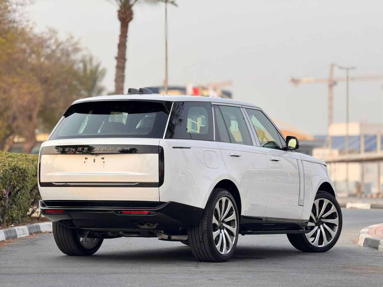 Land Rover Range Rover AUTOBIOGRAPHY P530 LAND ROVER RANGE ROVER P 530 / GCC UNDER WARRANTY 2026