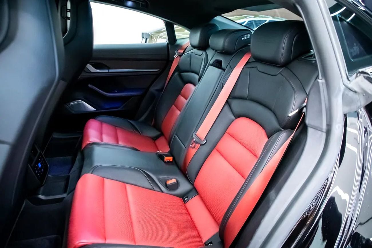 بورش تايكان TURBO S - GCC - FULL CARBON WITH SERVICE HISTORY AND AL NABOODA WARRANTY