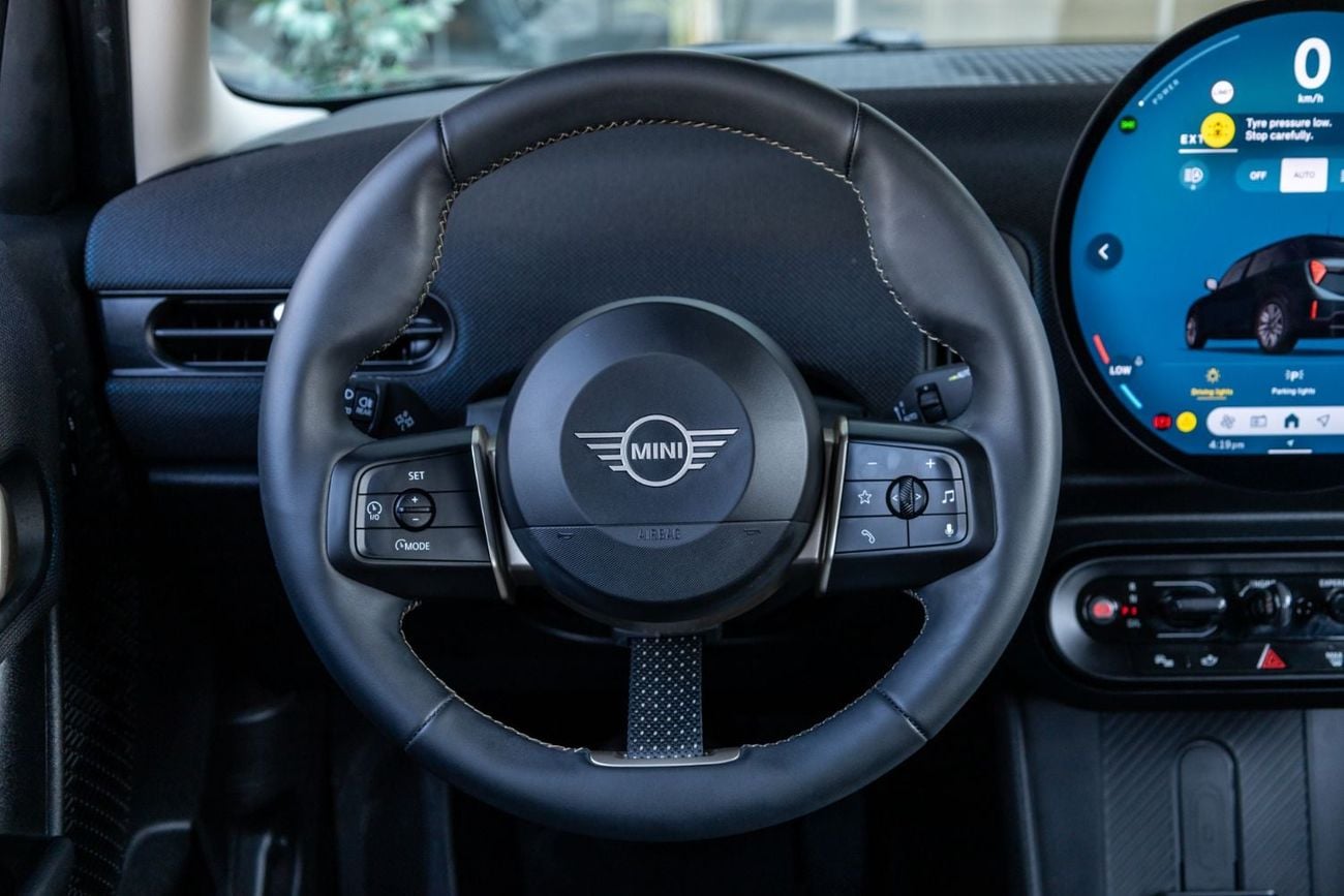 Mini Cooper C MINI Cooper C 2025 GCC | Agency Warranty | Service Contract