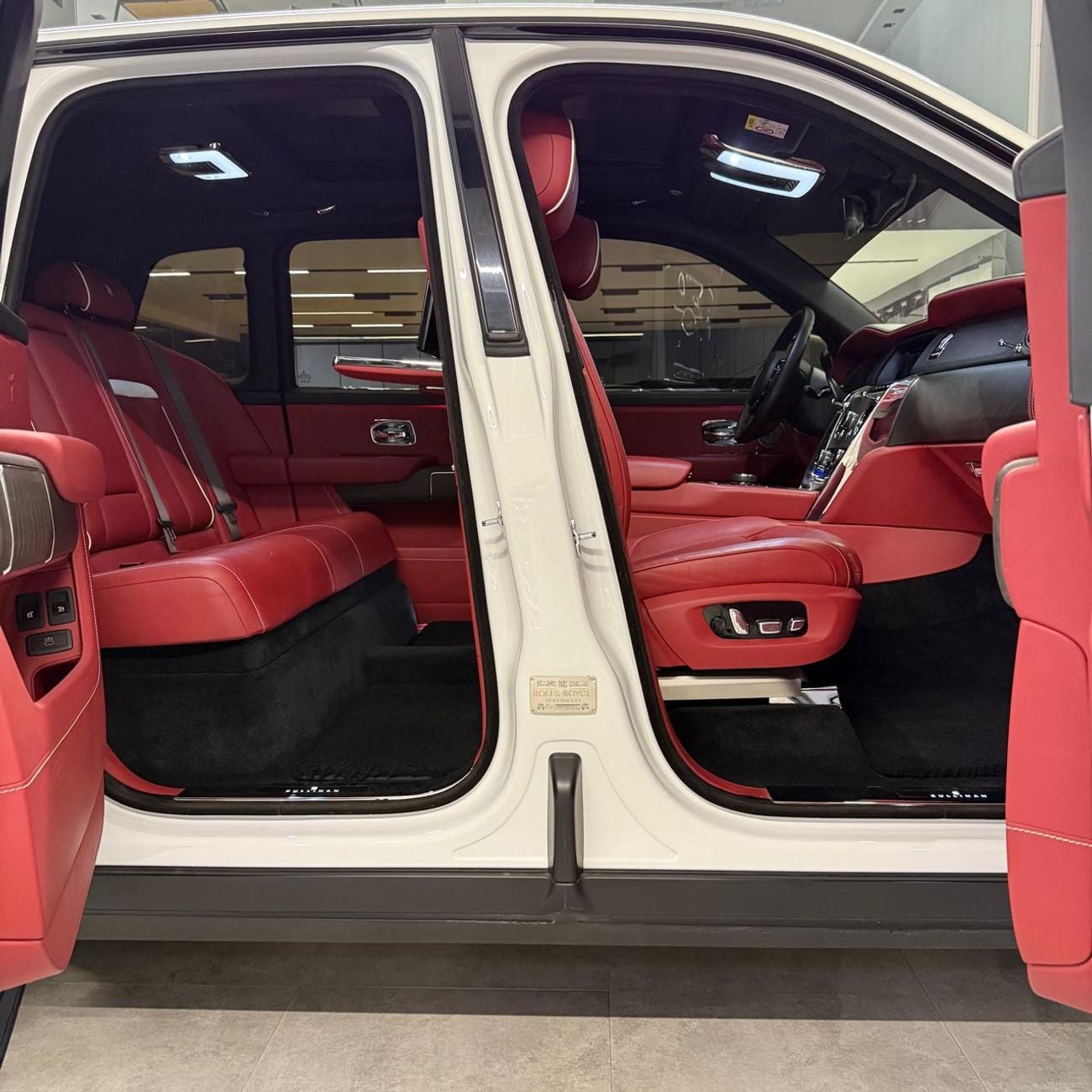 Rolls Royce Cullinan BLACK BADGE GCC with 2026 KIT