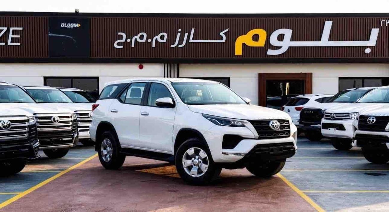 Toyota Fortuner SR5 2.7 V4 SR5 4WD WHITE TAN DIGITAL AC YM2026 EXPORT ONLY