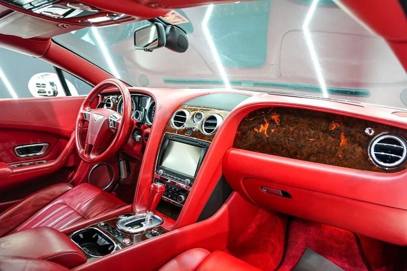 بنتلي كونتيننتال جي تي 2014 Bentley Continental GT, V8, GCC Specs!!