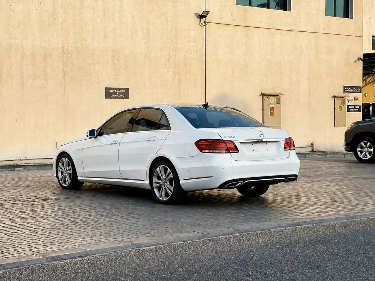 مرسيدس بنز E300 E300 | AVANTGRADE | LOW MILEAGE | FREE ACCIDENT | WELL MAINTAINED