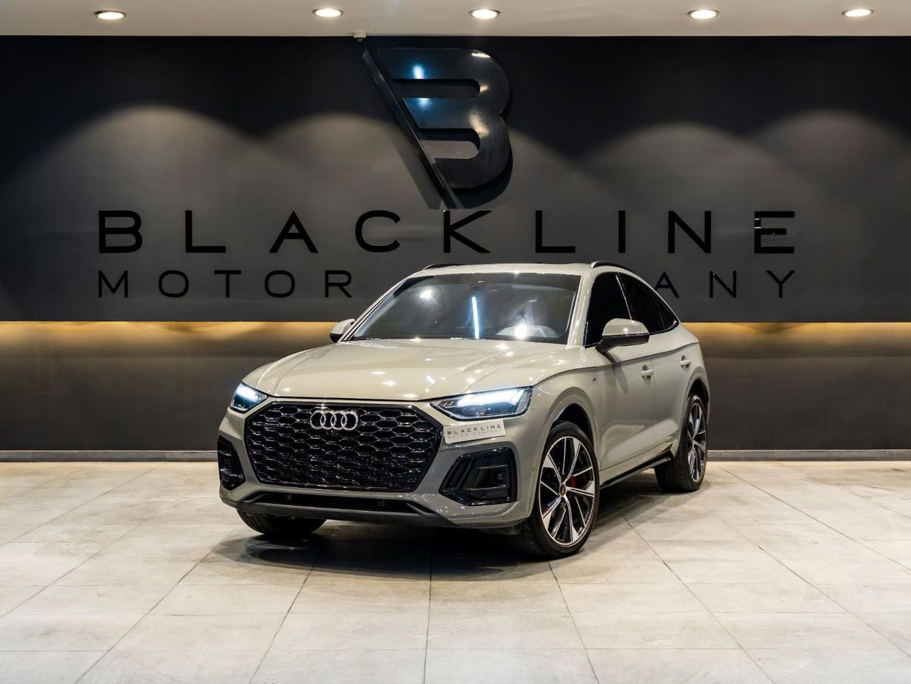 Audi Q5 45 TFSI SPORTBACK S-LINE BUY NOW, PAY 2027 | THE BLACKLINE STANDARD | June 2027 Warranty + Service, GCC, Low KMs