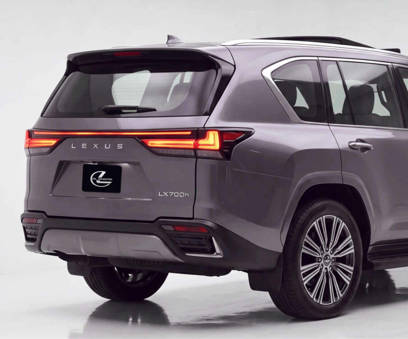 Lexus LX700h 2.5