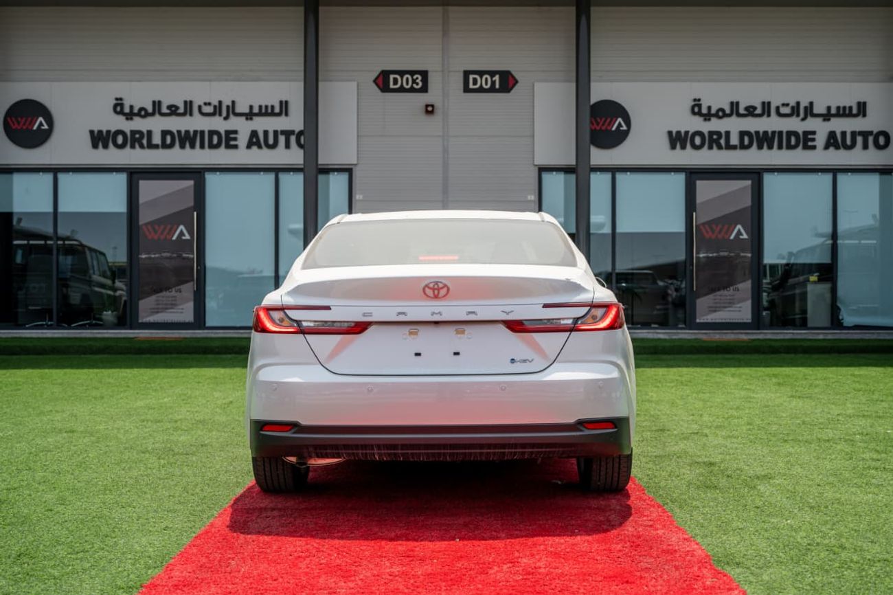 Toyota Camry E HEV 2.5L Automatic 2025