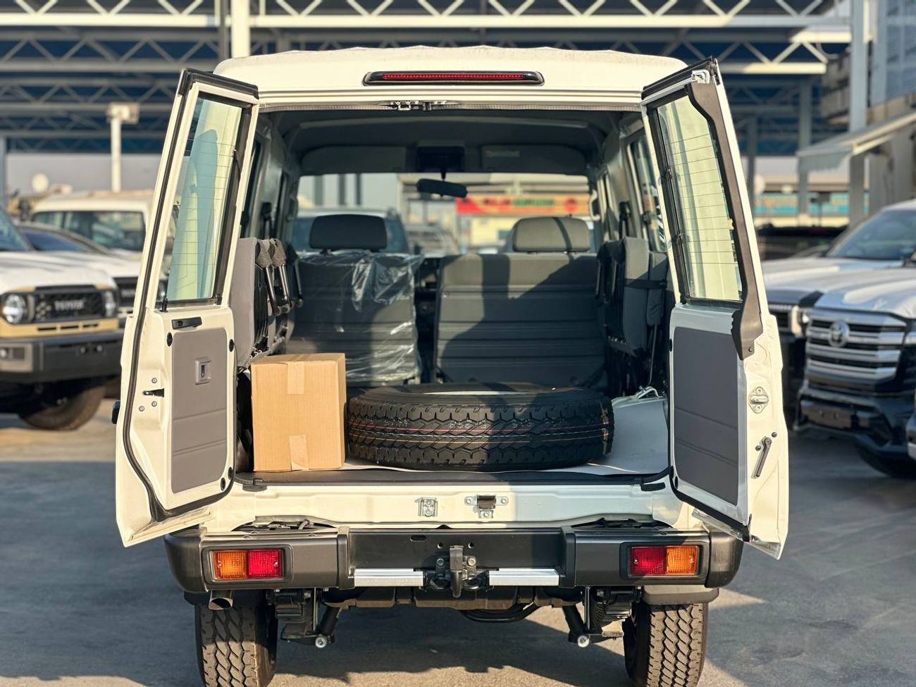 تويوتا لاند كروزر 70 LC 78 2.8L DSL M/T