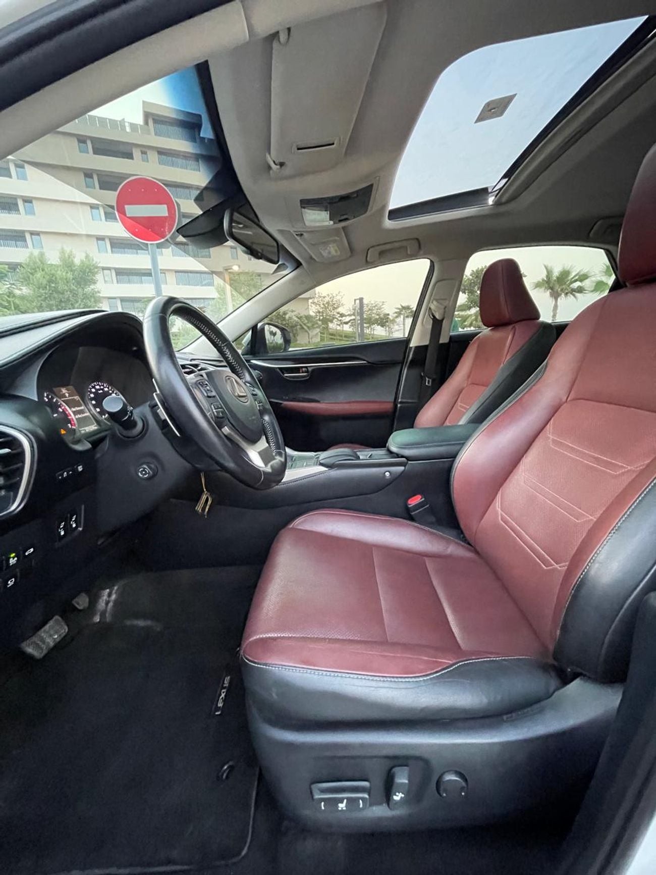 لكزس NX200t PLATINUM