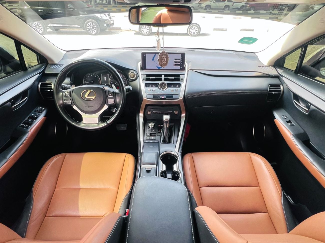 Lexus NX300 PLATINUM LEXUS NX 300 2019.ENGINE 2.0L/V4.