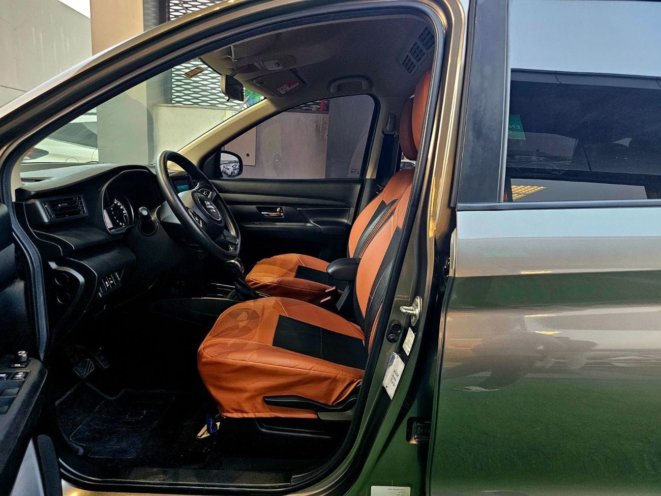 Suzuki Ertiga ERTIGA GLX / ORIGINAL PAINT / 7 SEATS / REAR CAMERA / LOW MILEAGE