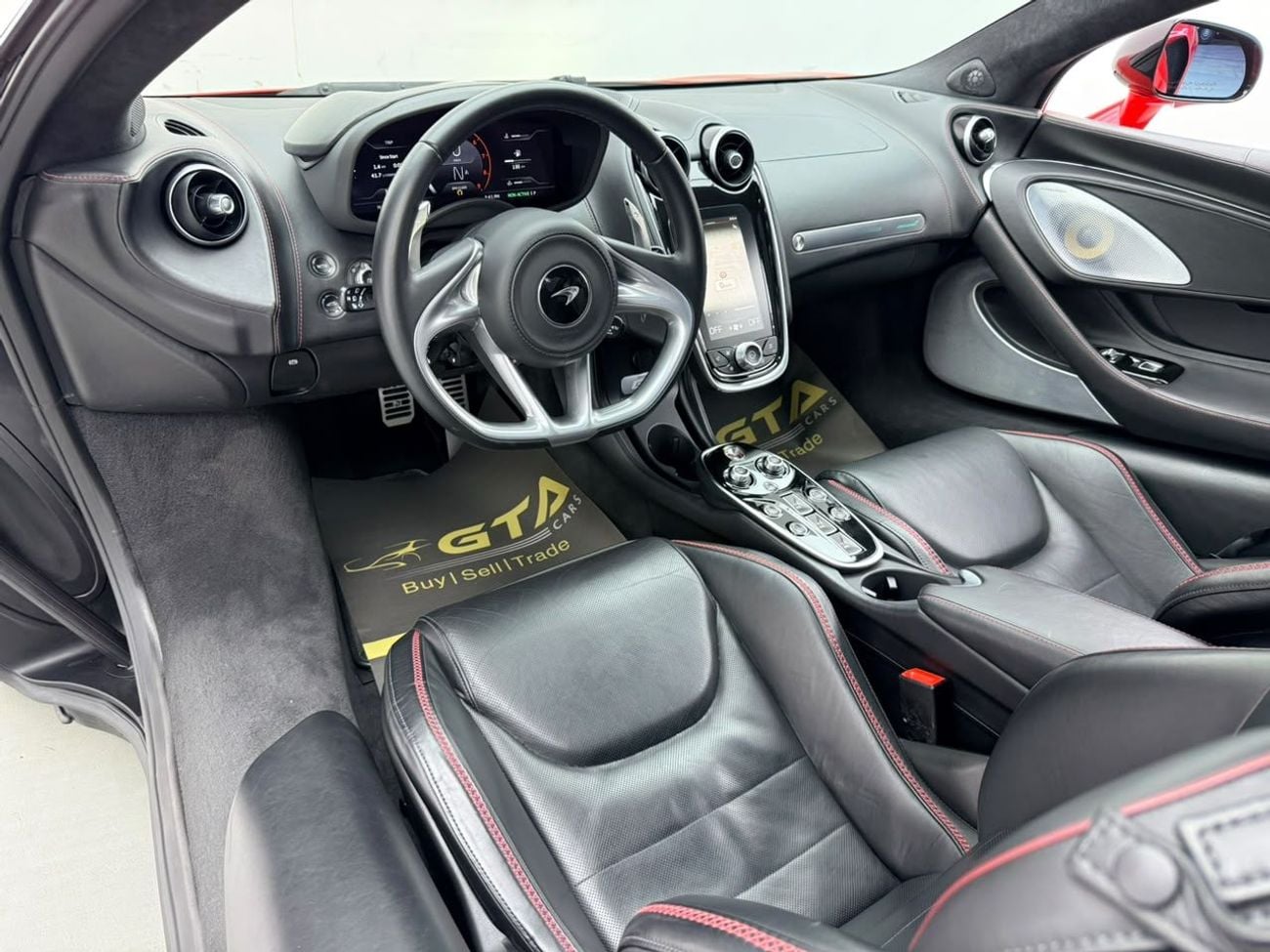 McLaren GT STANDARD 2023 McLaren GT, 2 Years McLaren Warranty + Service Pack, Full McLaren Service History, Low Km, GCC