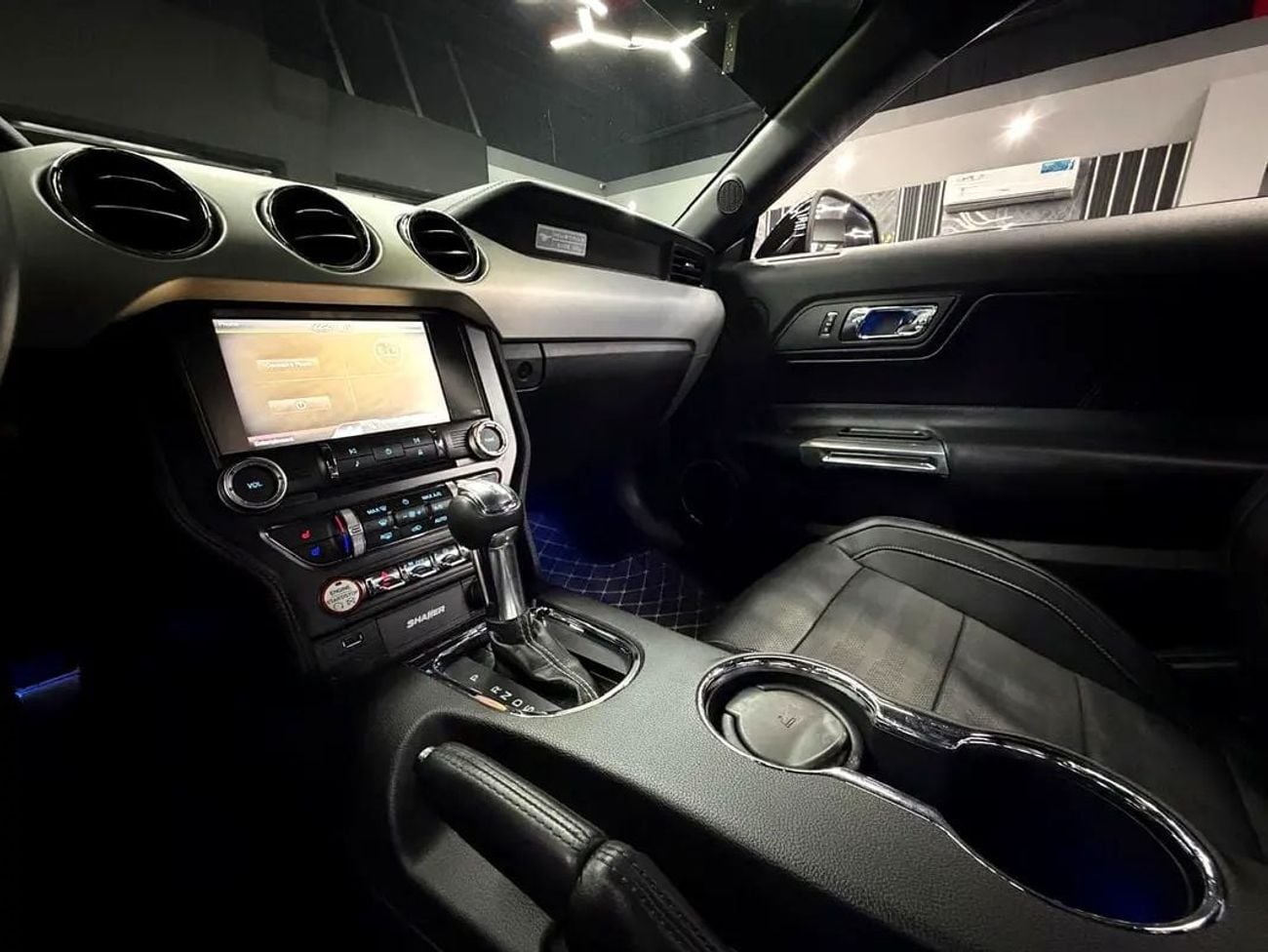 Ford Mustang GT PREMIUM