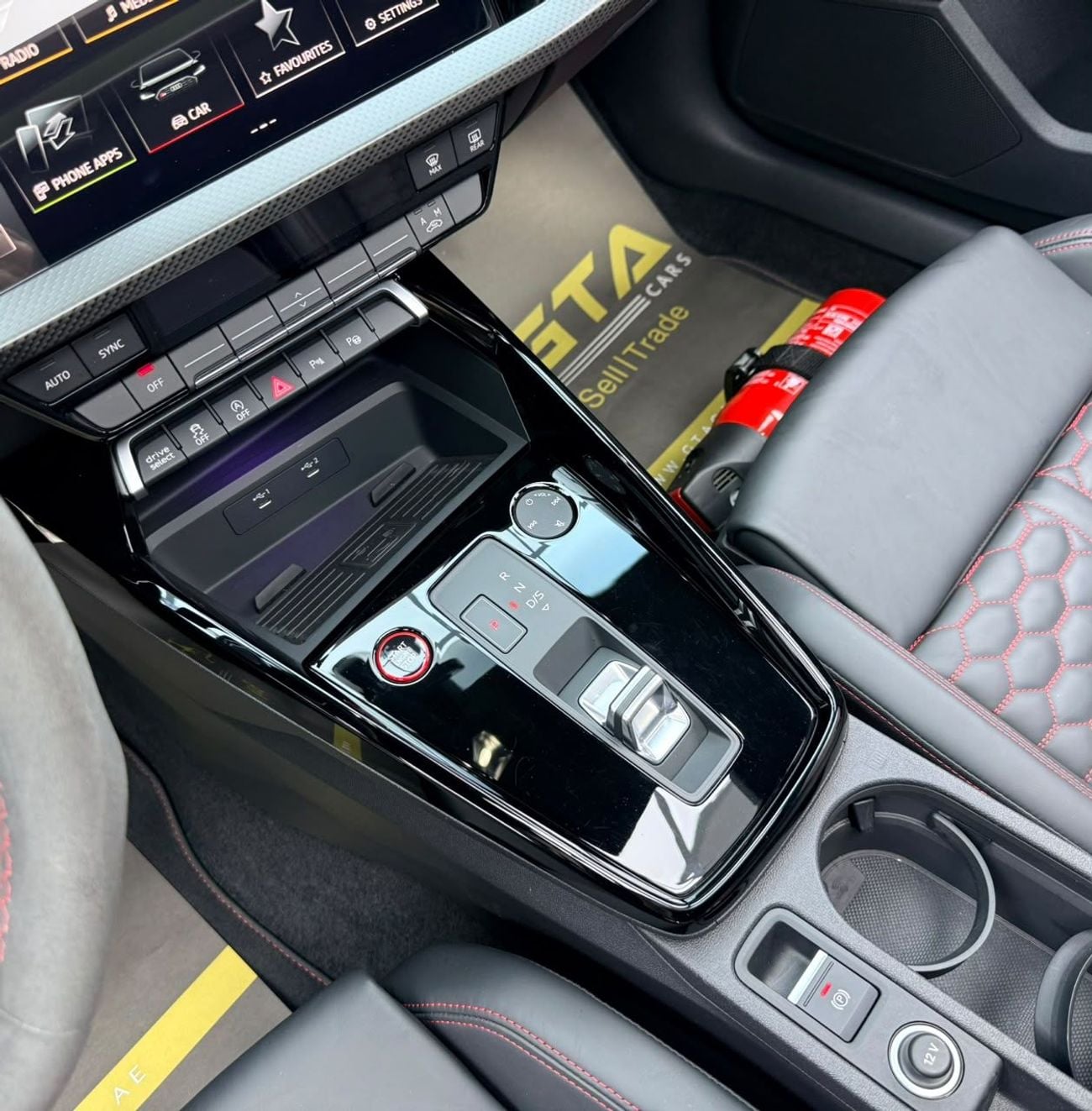Audi RS3 STANDARD 2024 Audi RS3, 2027 Audi Warranty, 2029 Audi Service Pack, Low Km, Fully Loaded, GCC