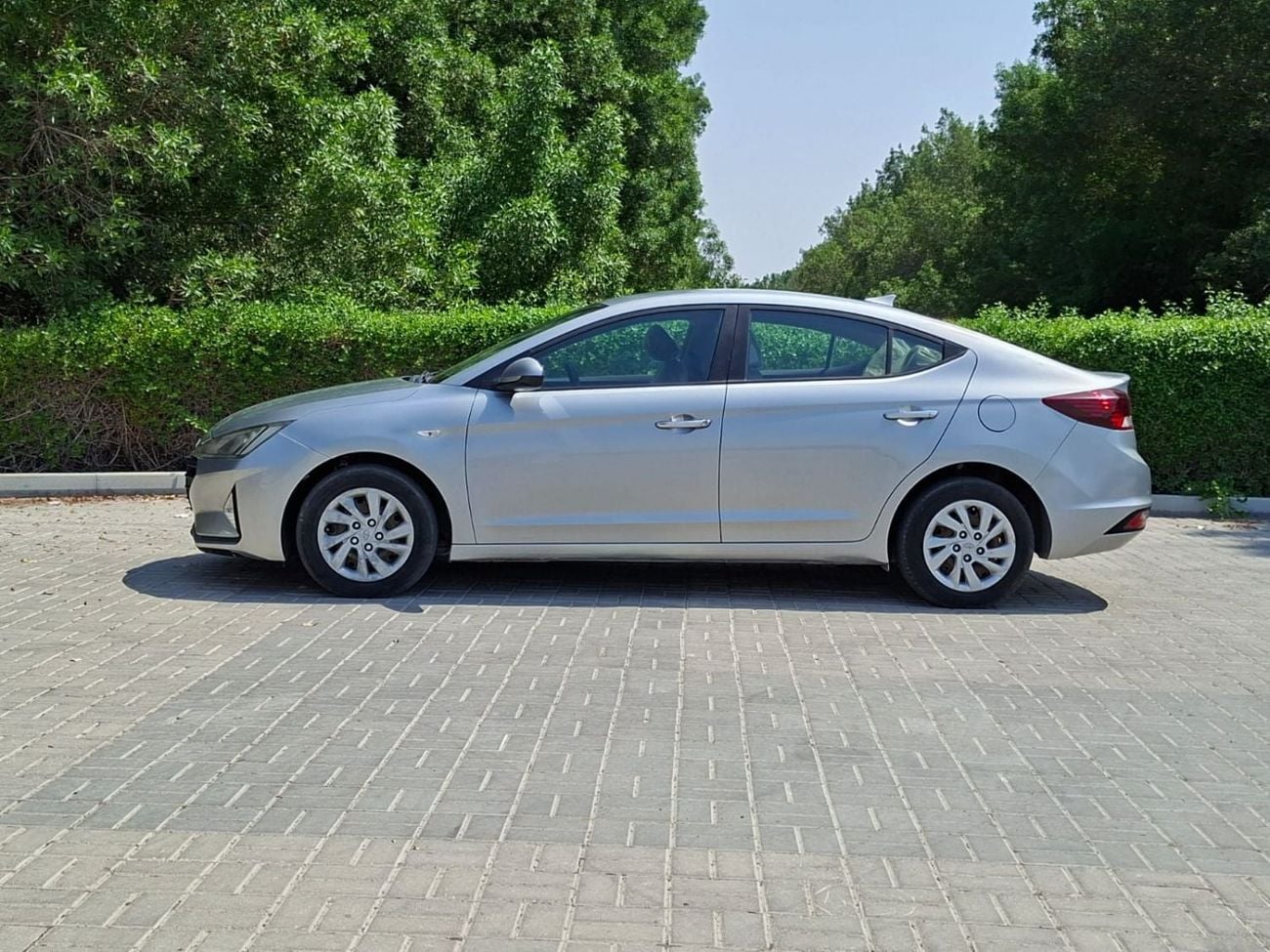 Hyundai Elantra GL