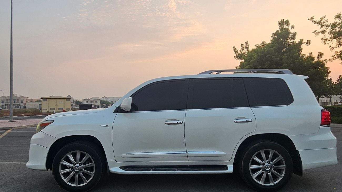 Lexus LX570 TOP NAVIGATION SPORT