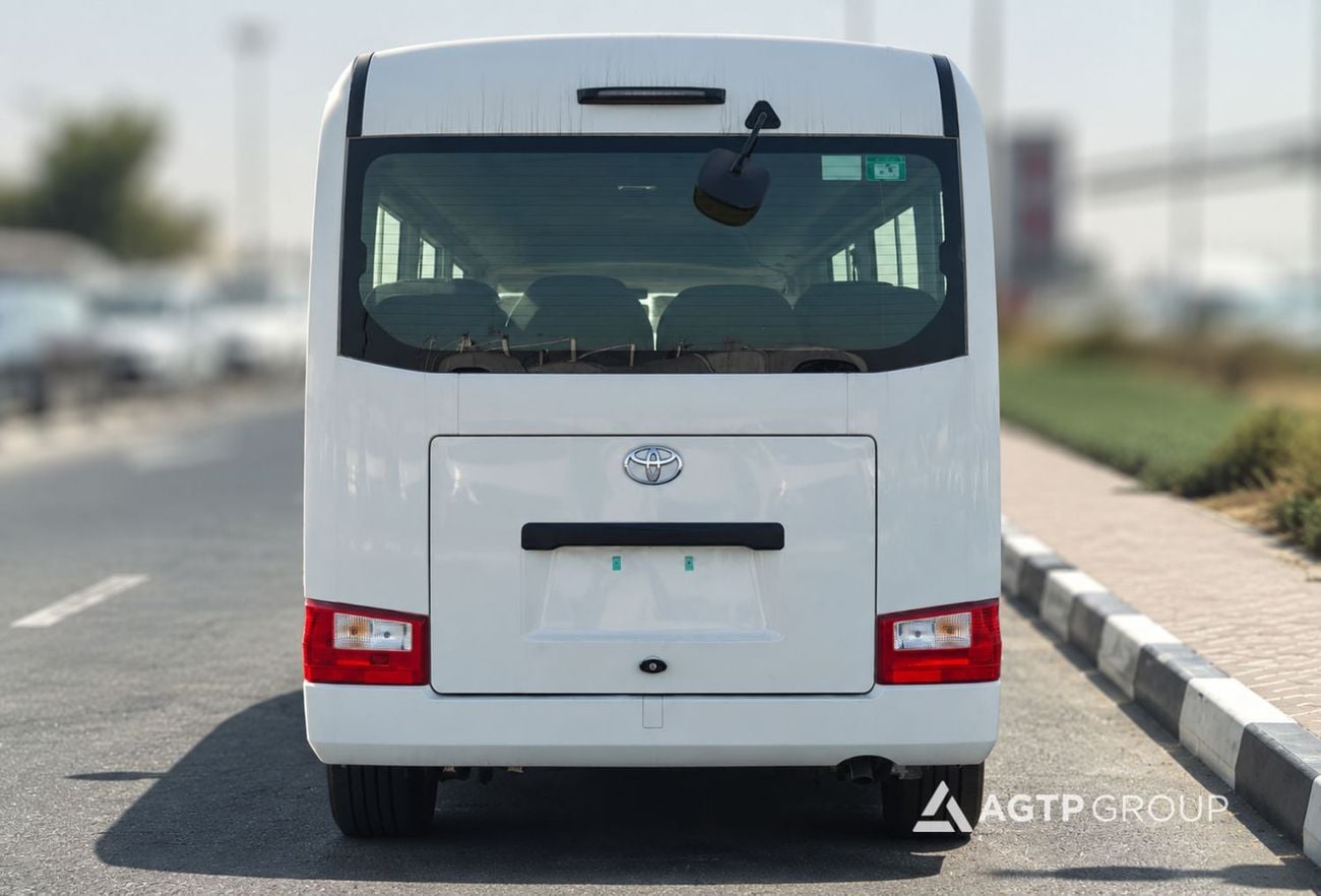 تويوتا كوستر 4.2L 23 SEATER ديزل | 2026 | كاملة المواصفات | ناقل حركة يدوي | مواصفات خليجية