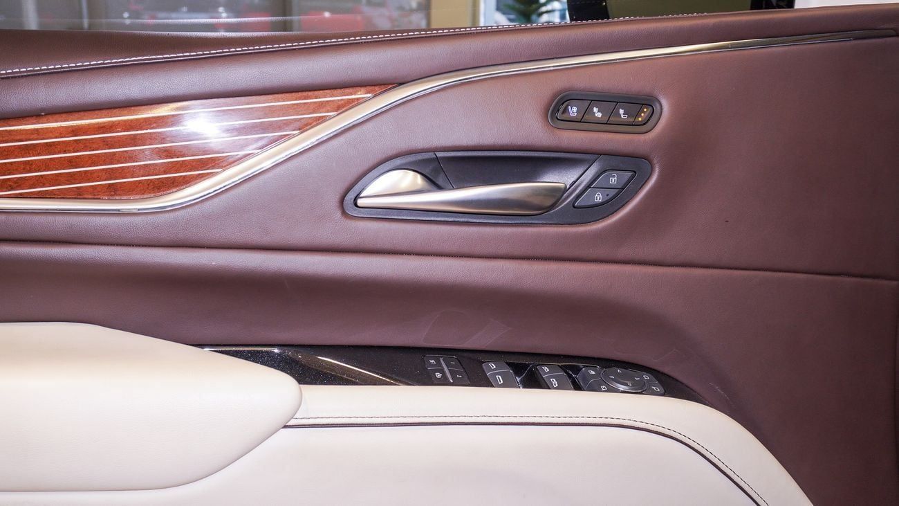 Cadillac Escalade Premium Luxury Platinum 6.2L AWD