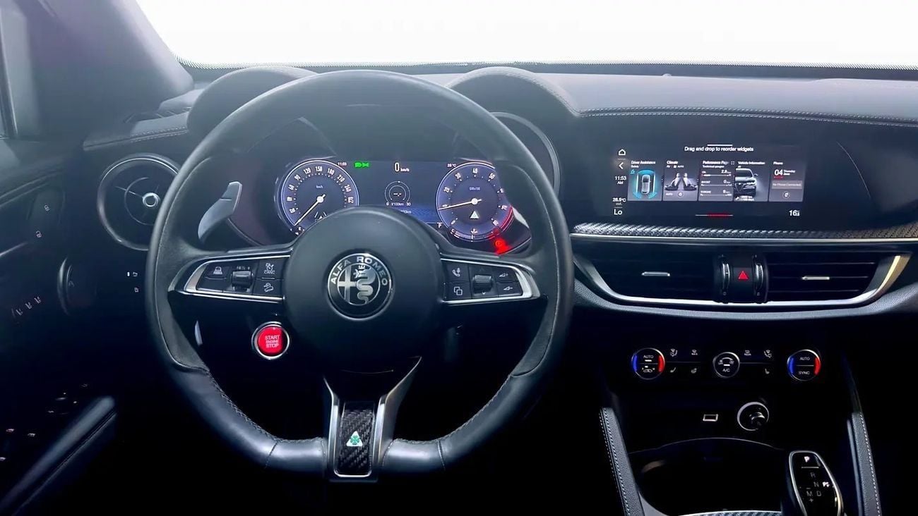 ألفا روميو ستيلفيو QUADRIFOGLIO | ٢٠٢٤ | عطلة نهاية أسبوع ألفا | ١٨-٢١ سبتمبر | ضمان وخدمة جارجاش | تأمين مجاني | تمويل ابتداءً من ٠