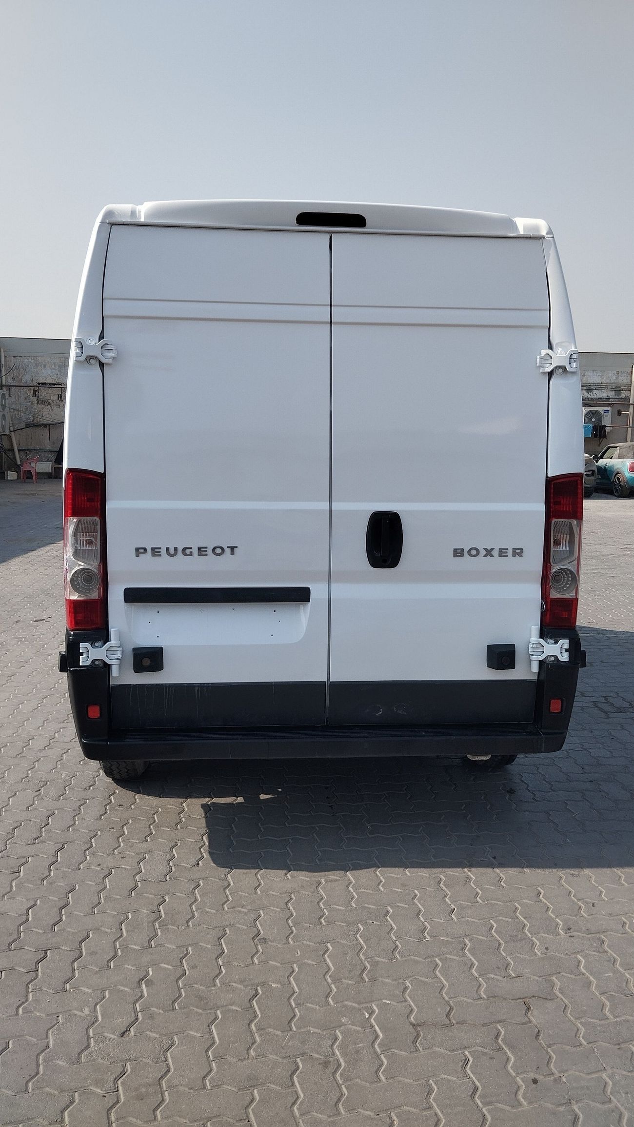 بيجو بوكسر L2H2 2.2L Medium Highroof