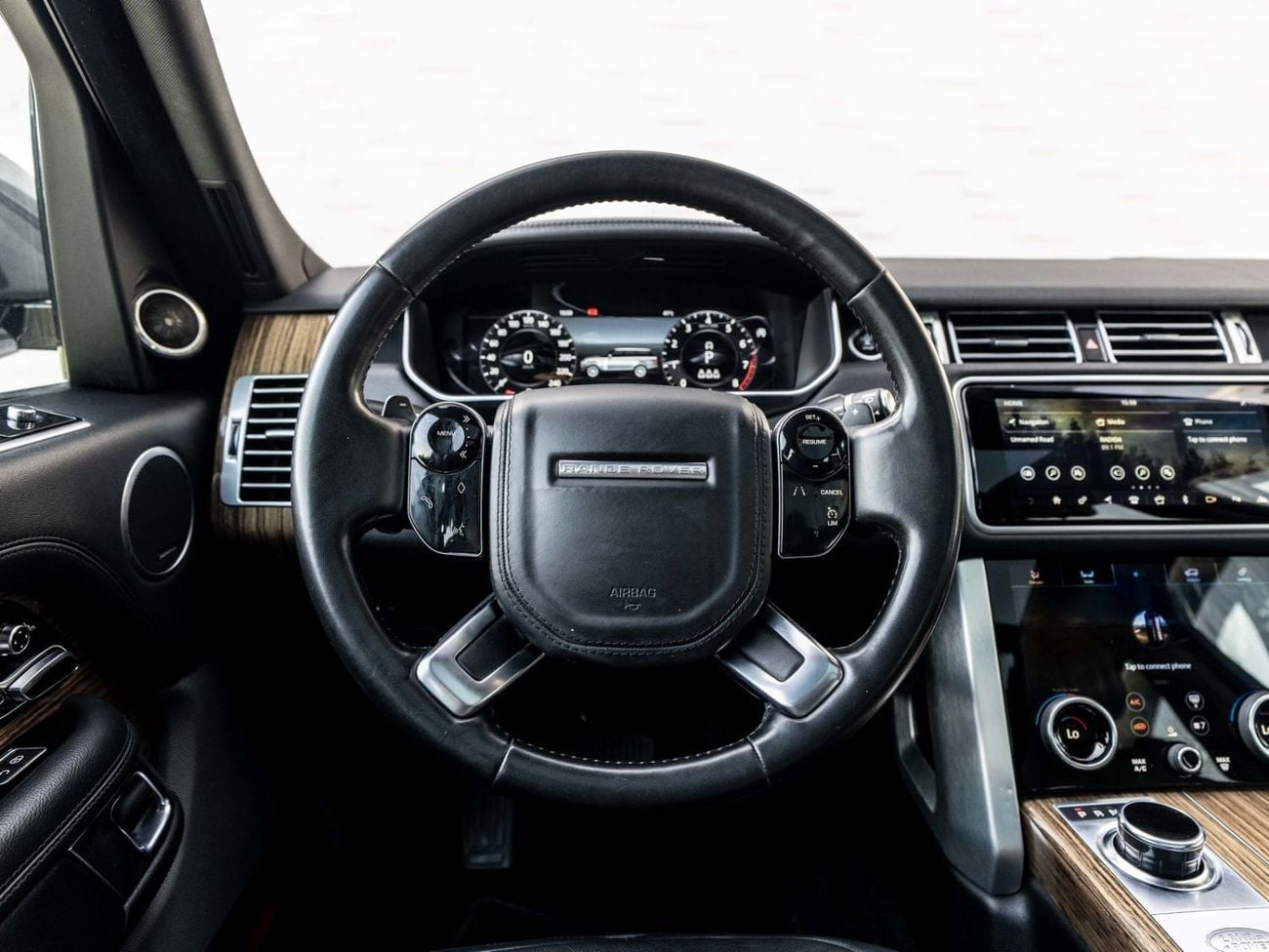 Land Rover Range Rover HSE Land Rover Range Rover 2019 GCC specs