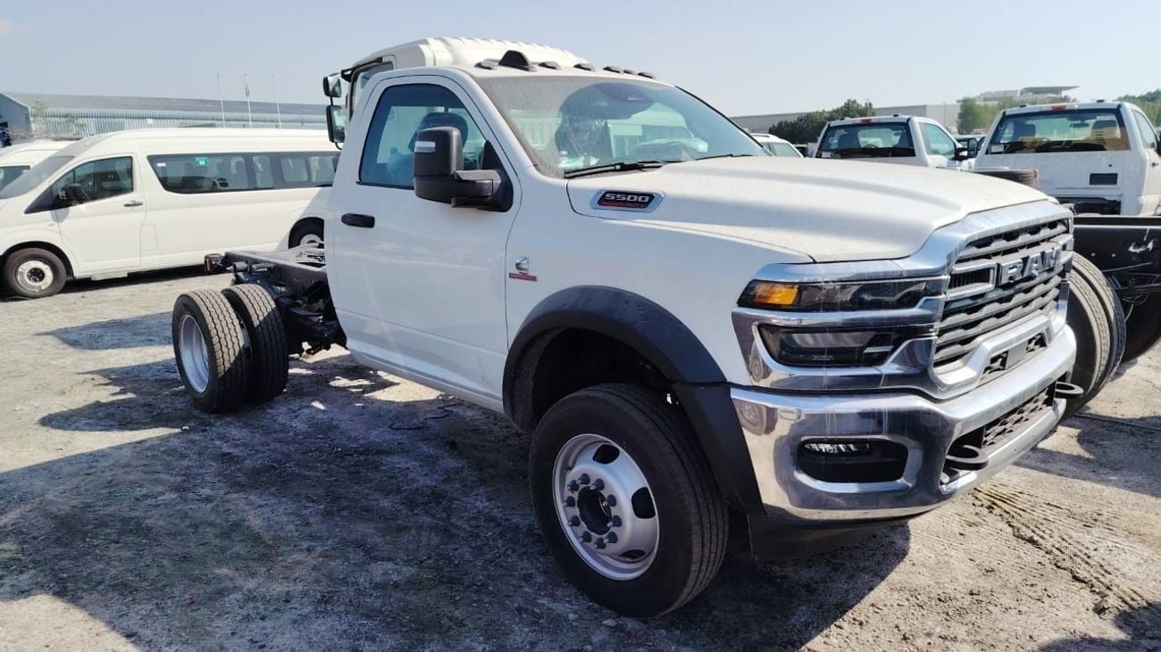 رام 5500 CHASSIS 6.7L TURBODIESEL AUTOMATIC TRANSMISSION ( ONLY FOR RE- EXPORT )
