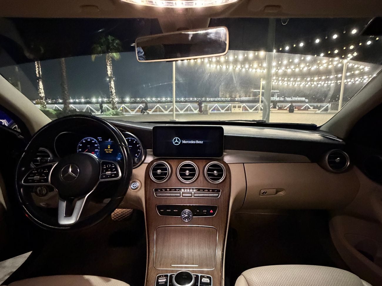 Mercedes Benz C300 STANDARD