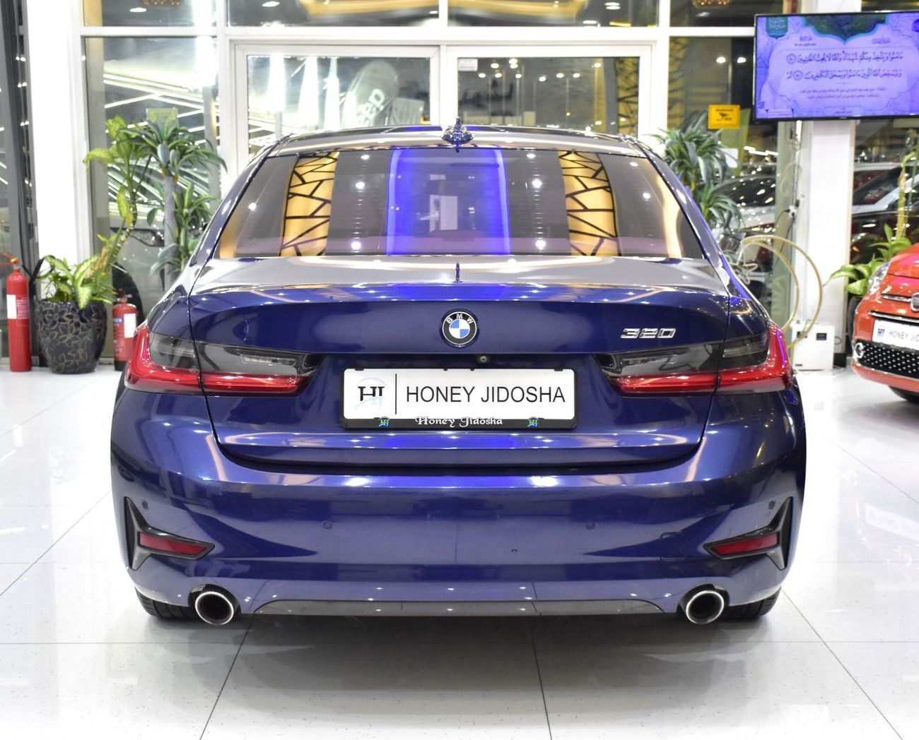 بي أم دبليو 320 SPORT LINE EXCELLENT DEAL for our BMW 320i ( 2020 Model ) in Blue Color European Specs