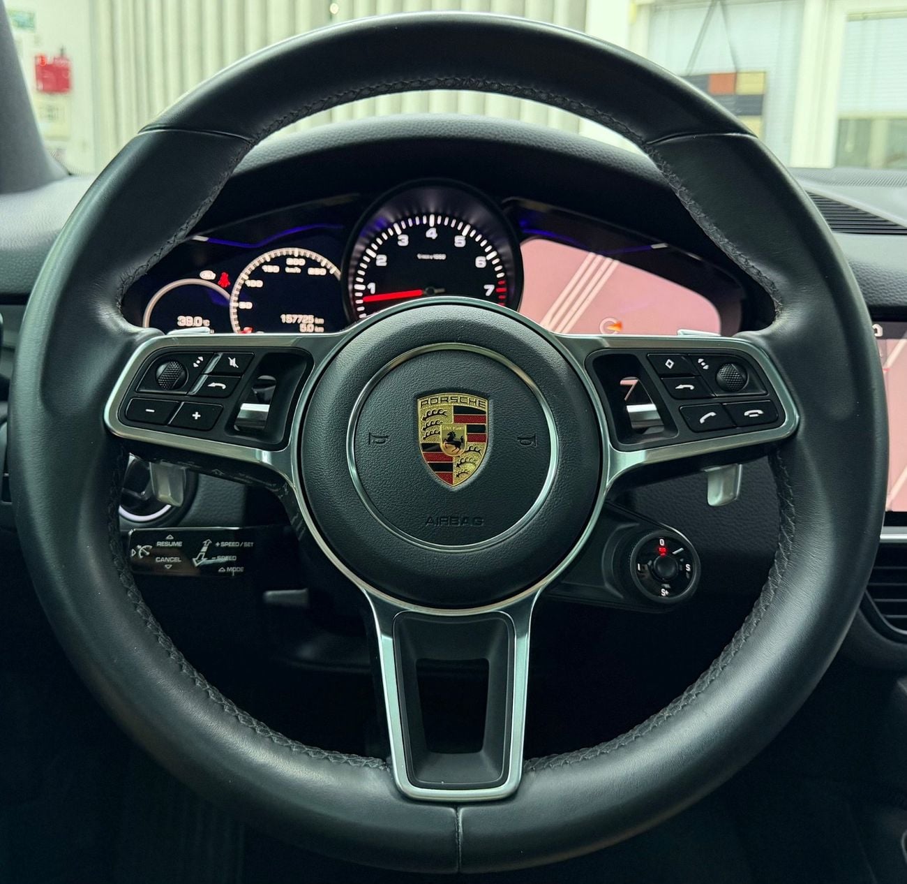 Porsche Cayenne STANDARD