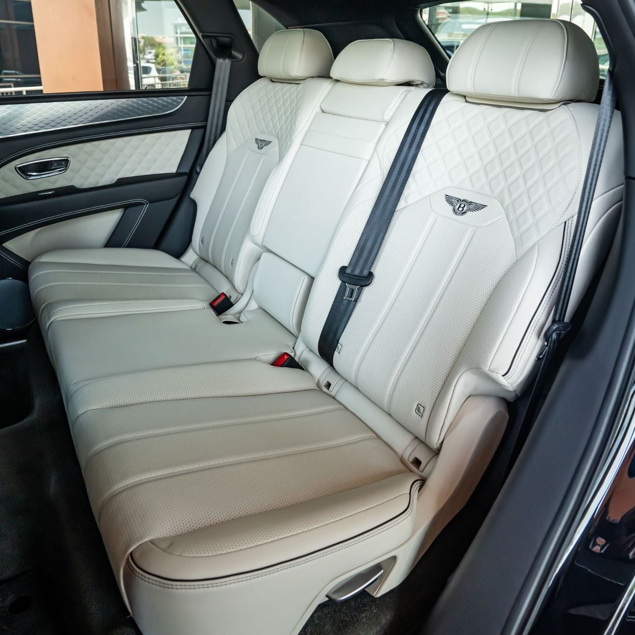Bentley Bentayga FIRST EDITION 2021 BENTLEY BENTAYGA V8 DONE 19,000KM