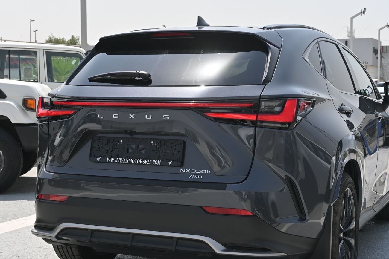 لكزس NX350h PLATINUM لكزس NX350h F-Sport 2.5L هايبرد دفع رباعي موديل 2026، اللون رمادي
