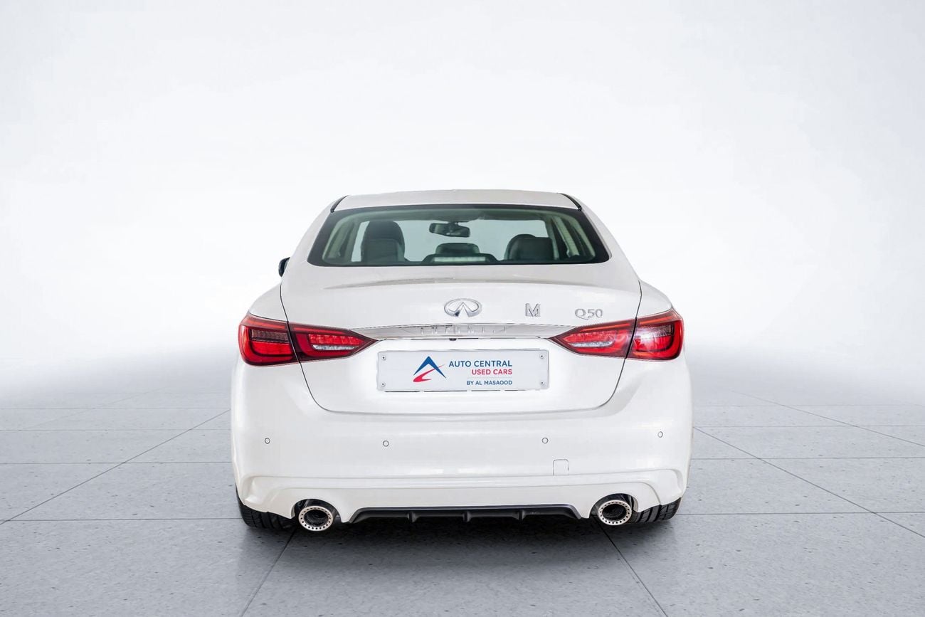 Infiniti Q50 LUXE 3.0
