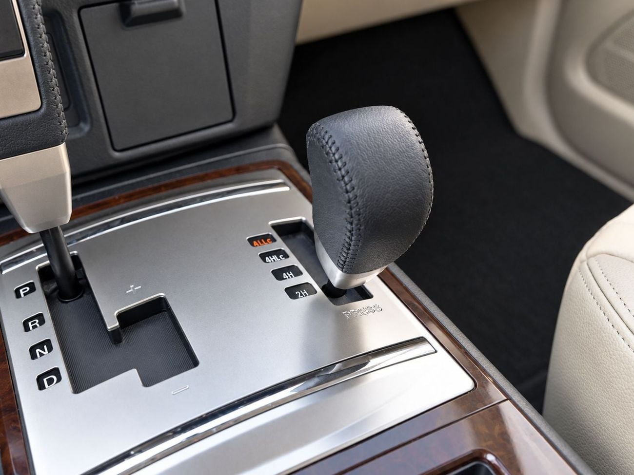 Mitsubishi Pajero GLS H/L ROCKFORD