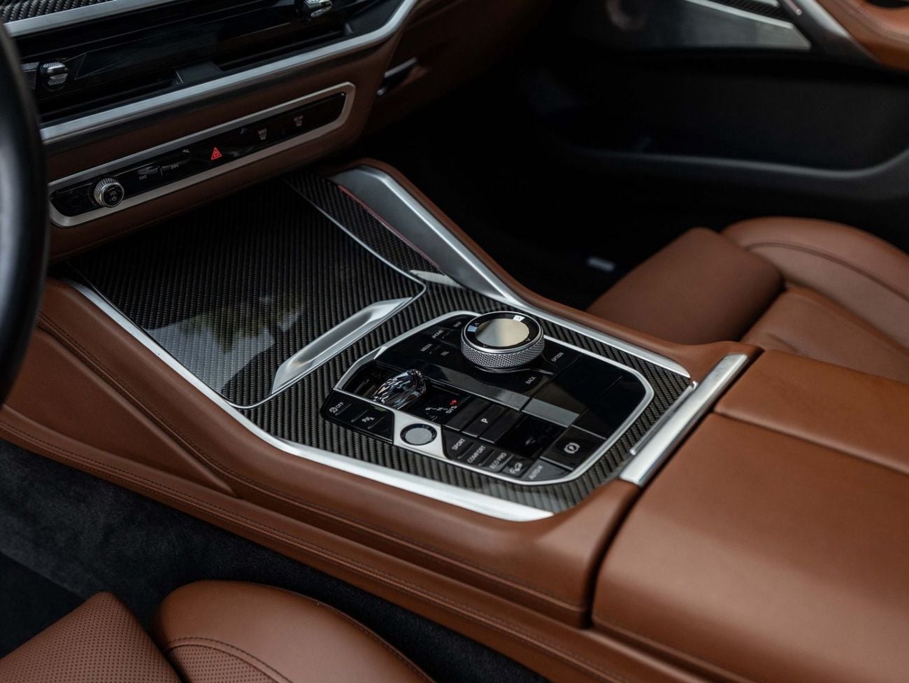 BMW X6 M60i BMW X6 M60 2024 GCC specs