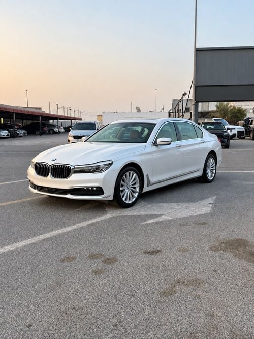 BMW 740Li PURE EXCELLENCE
