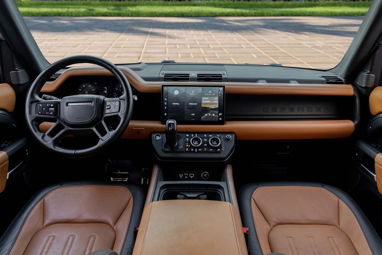 لاند روفر ديفندر 110 X Defender 110 X | 6,855 P.M | 0% Downpayment | Land Rover Warranty