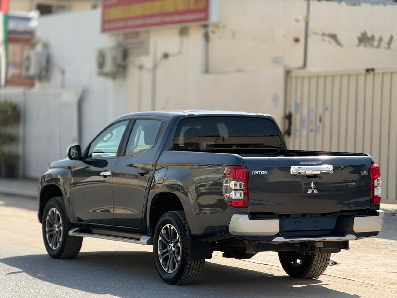 Mitsubishi Triton 2.4 DIESEL 4WD