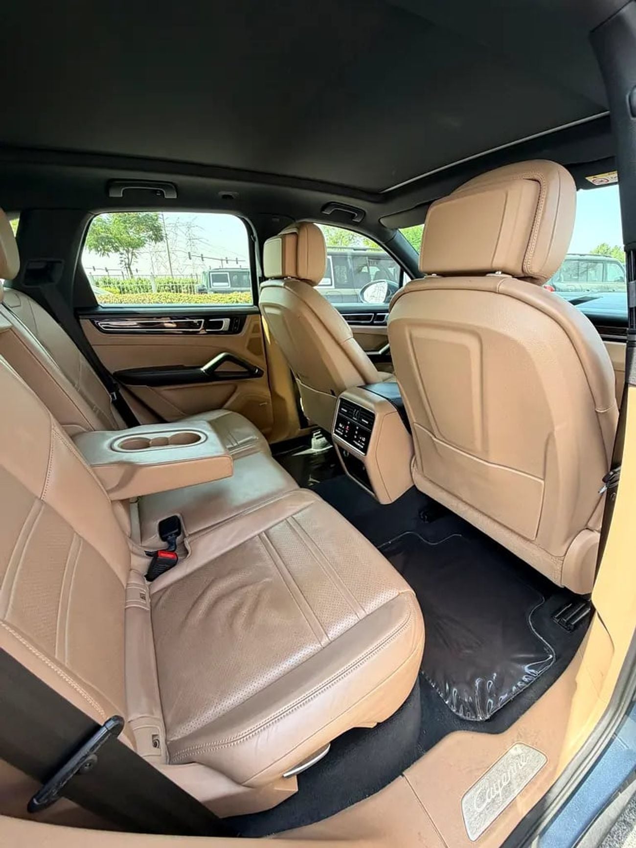 Porsche Cayenne S GCC Specs Full Service History Clean